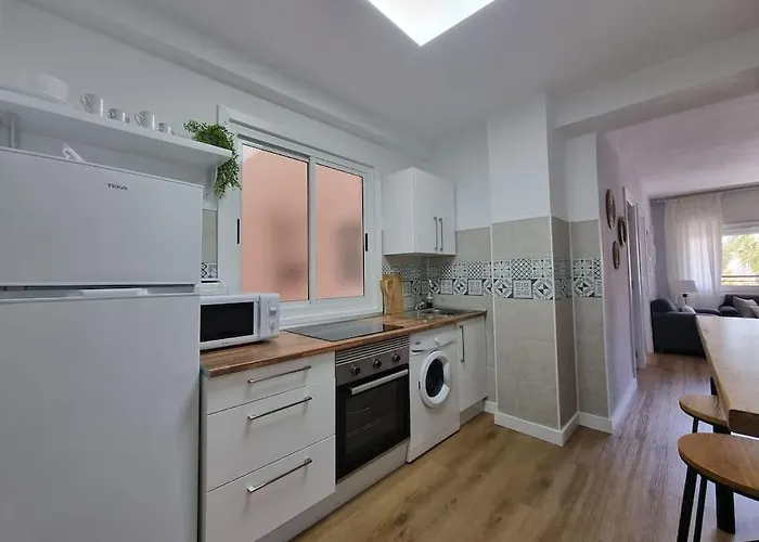 Aguadulce, Apto Santa Monica 2 Hab Con Terraza, Aire, Wifi, A 5 Min De La Playa